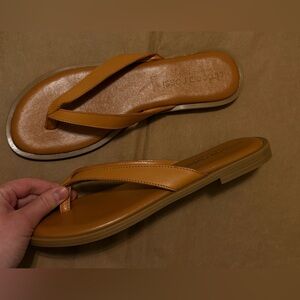 Elegant Tan Leather Sandals
